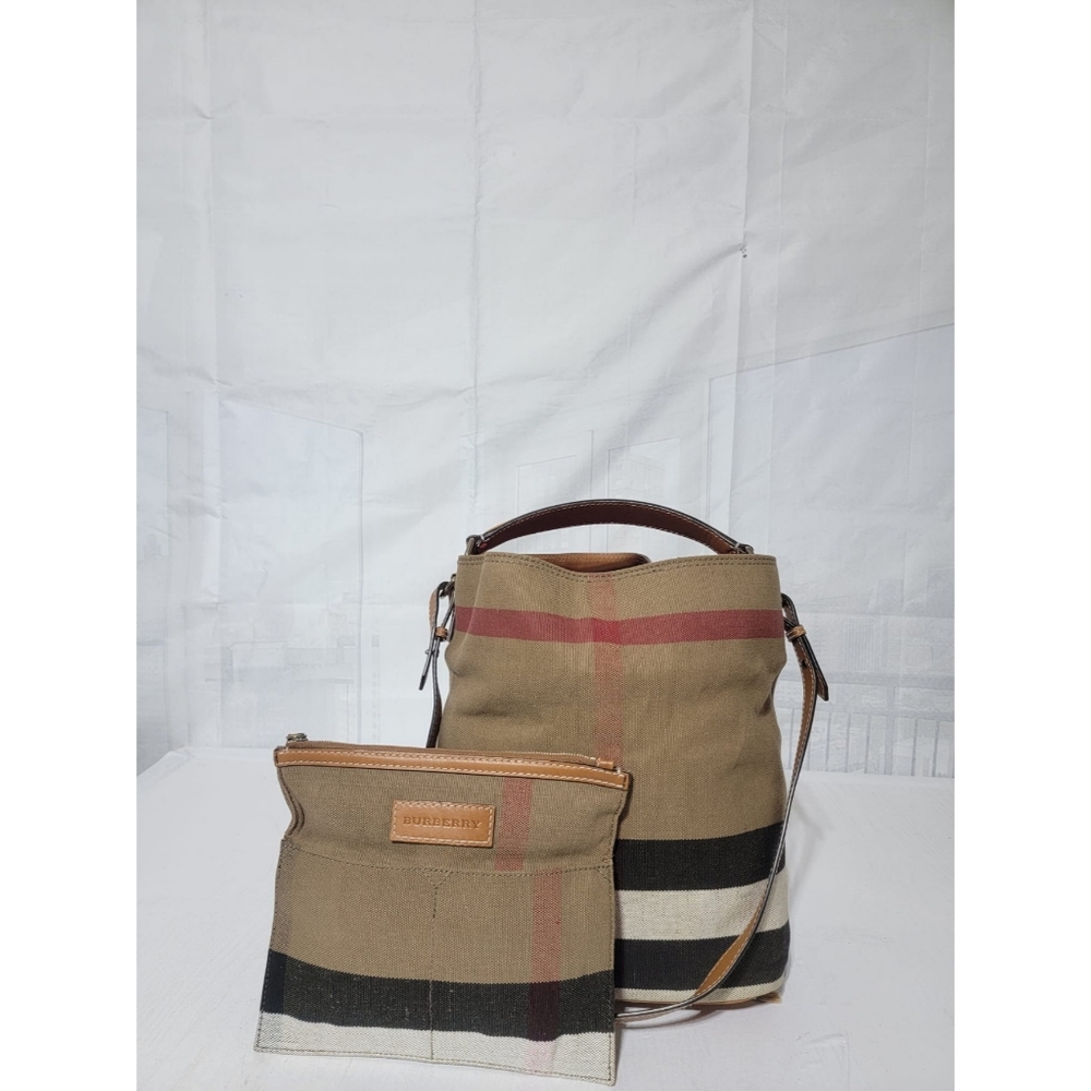 Authentic BURBERRY Ashby Handbag House Check Canvas Medium - Picture 3 of 9